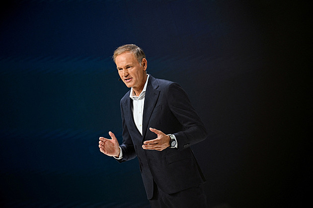 Porsche končí v indexu DAX, potýká se s poklesem zisků i tržeb