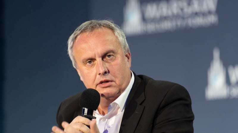 Pojar: Putin evidentně o mír nestojí. Trump s razantním tahem čeká, ale karty na něj stále má