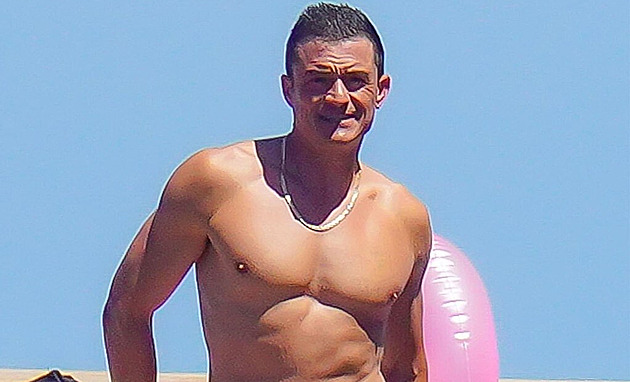 Jen tuňák a okurka. Orlando Bloom zhubl kvůli natáčení více než dvacet kilo