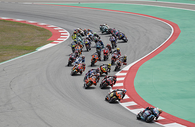 Salač nedokončil Velkou cenu Katalánska. Po pádu ho zasáhla motorka do hlavy