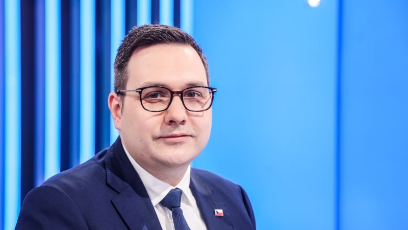 Babišova slova o konci zbraní pro Ukrajinu? Sadismus, jako potápět tonoucího, říká Lipavský