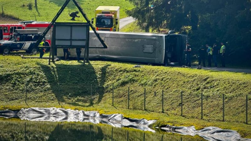 Chyťte se, nefungují brzdy, křičela učitelka. Studenti popsali nehodu autobusu u Frýdku-Místku