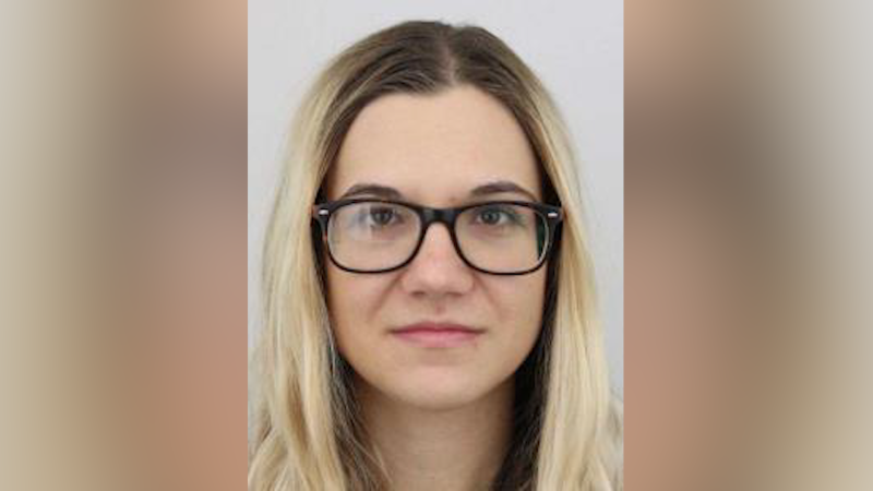 Rodičům poslala děsivý e-mail a zmizela. Policie hledá mladou ženu z Kroměřížska
