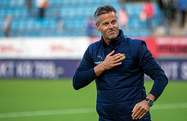 Kouč největší hvězdou. Norský Trpišovský nařizuje sedět ve tmě, velkokluby odmítá