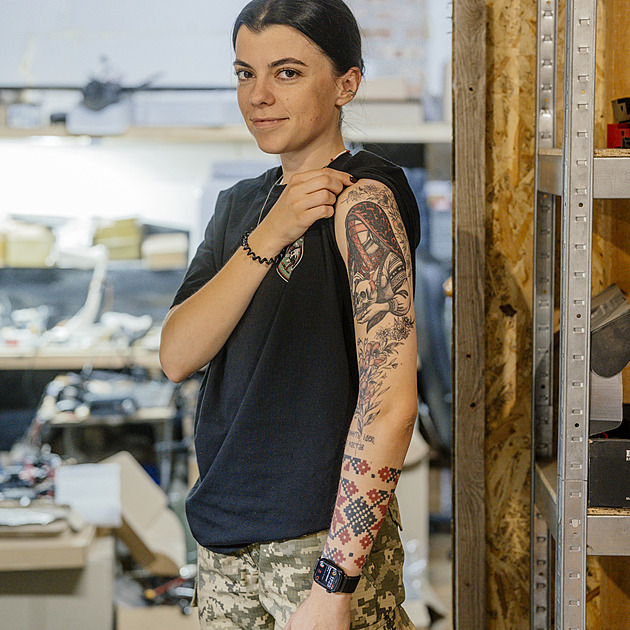 Černá slunce, citáty Bandery. Ukrajinští vojáci se pochlubili svými kérkami