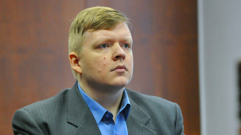 Bitcoinová kauza: Jiřikovský zůstane ve vazbě, potvrdil soud. Pro verdikt existují tři důvody