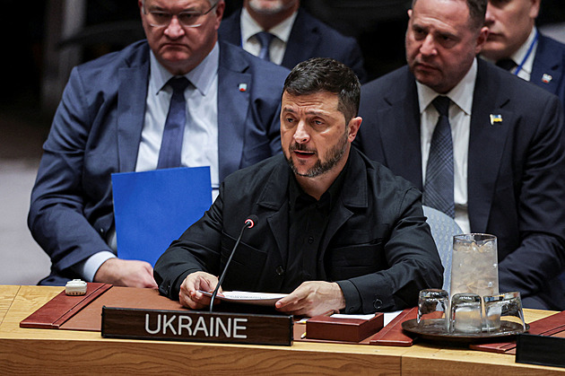 V Kremlu by měli začít hledat kryt, pokud Rusko neukončí válku, vzkazuje Zelenskyj