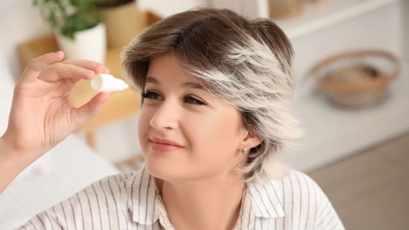 Jak je to s prošlými léky? Po očních kapkách můžete i oslepnout, varují experti