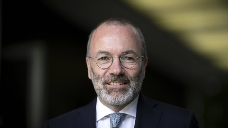 EXKLUZIVNĚ: Fica s Orbánem čeká okamžik pravdy, cla na Čínu jsou na stole, říká Weber