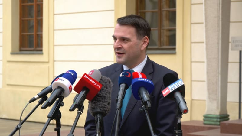 Macinka na Hradě jednal s Pavlem. Došla řeč i na Turka, padly na něj dotazy