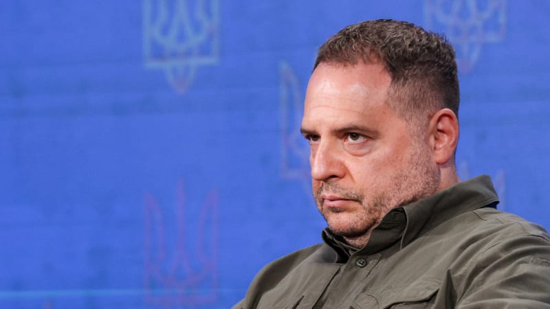 ANALÝZA: Jsem znechucen, ulevil si Zelenského pobočník. Mizí na frontu, nastává klíčová chvíle