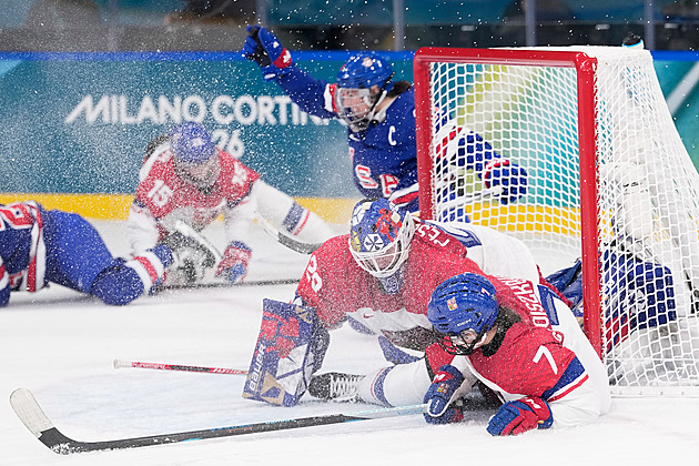 ONLINE: Česko - USA 1:5. Další puk v brance hokejistek, favoritky potvrzují převahu