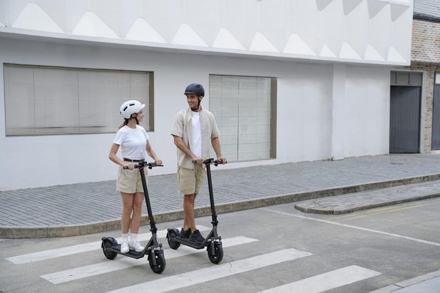 Xiaomi Electric Scooter 6: nová generace elektrokoloběžek míří na český trh, známe ceny