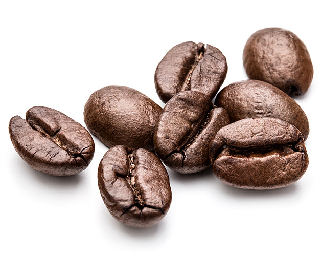 Káva a čaj proti demenci? Co prokázala obří studie a kolik šálků pít denně?