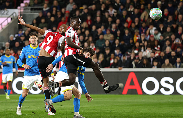 ONLINE: Wolves s Krejčím hrají o záchranu, na hřišti Brentfordu prohrávají 0:1