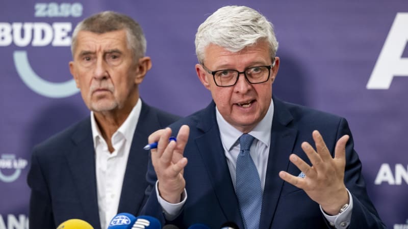 Můžeme Slovensku pomoct s dodávkami ropy, řekl Havlíček. Zmínil i vyslání týmu k Družbě