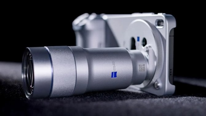 Fotomobil roku? Vivo X300 Ultra má extrémní výbavu a čekat můžeme ještě extrémnější cenu