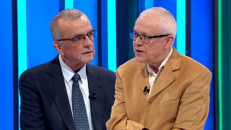 ANO míří do pasti, kterou nemůže překonat, varuje Špidla. Kalousek vidí rozpočtový zločin