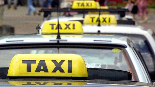 Taxikáři krátili na daních, škoda jde do stovek milionů