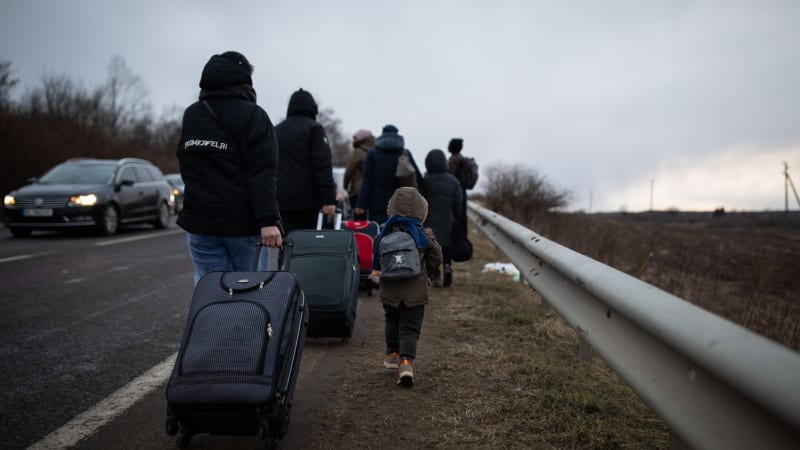 Deportace Ukrajinců v branném věku? Dáme jim šanci bojovat za vlast, plánuje polská opozice