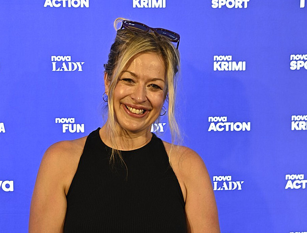 Rusevová odhodila image seriálové ošklivky. Zhubla a je z ní blondýnka