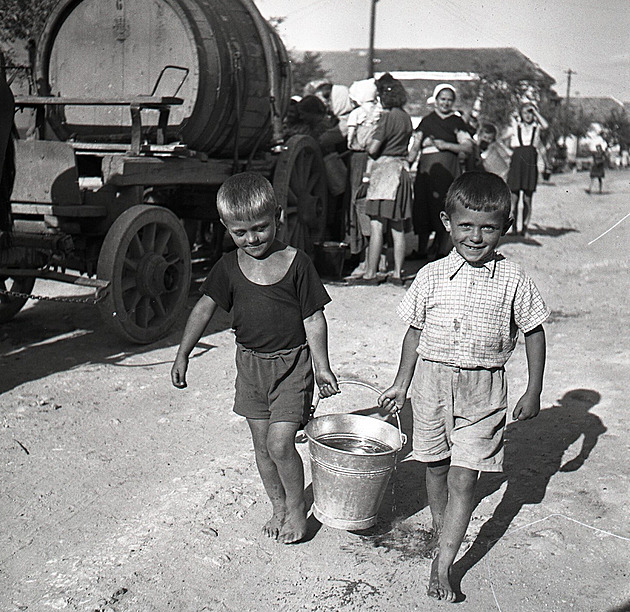 Rekordní sucho v létě 1947 se od letošního lišilo. A komunisté katastrofy využili